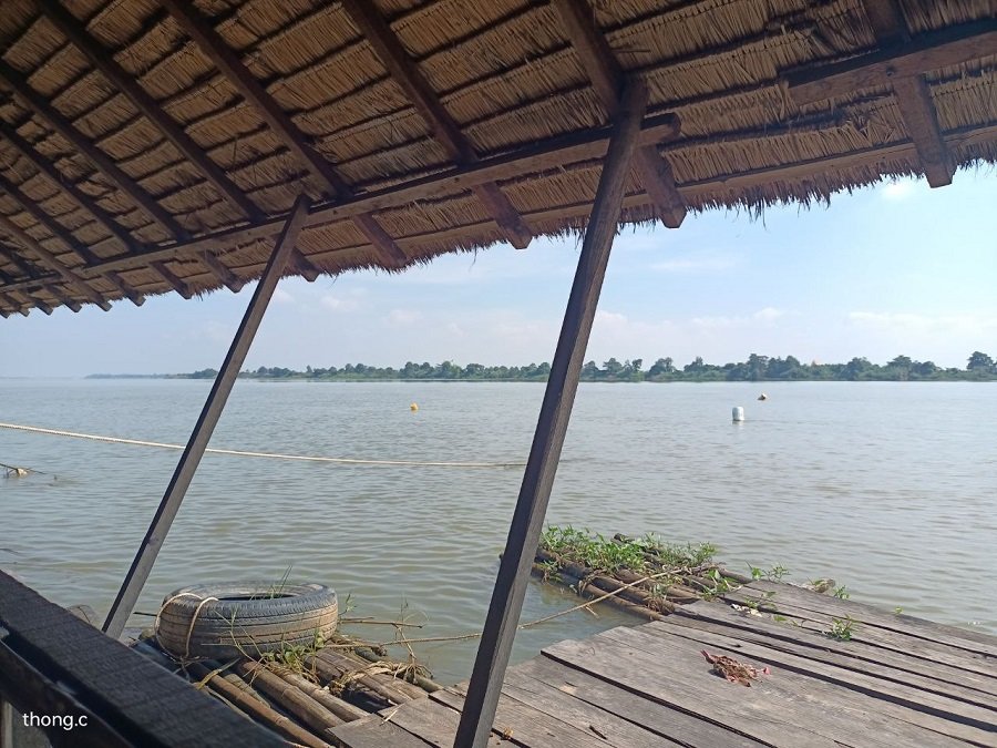 Phnom Penh Silk Island Cycling Tour: Ultimate Mekong River Half-Day Bike Adventure